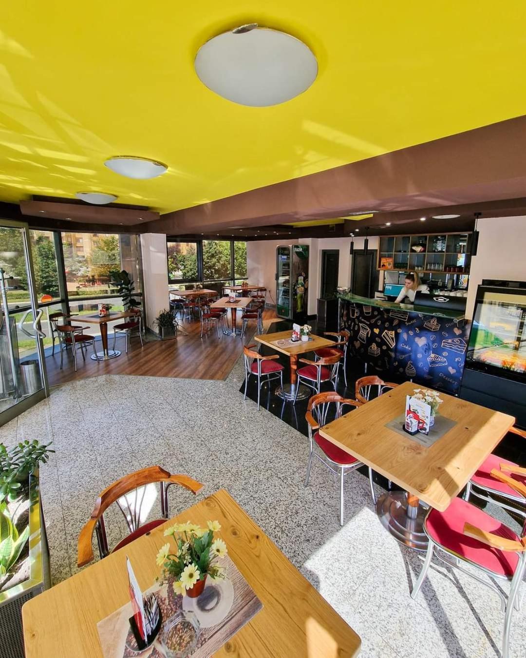 Hotel Brkic Sarajevo Airport - Free Parking Luaran gambar