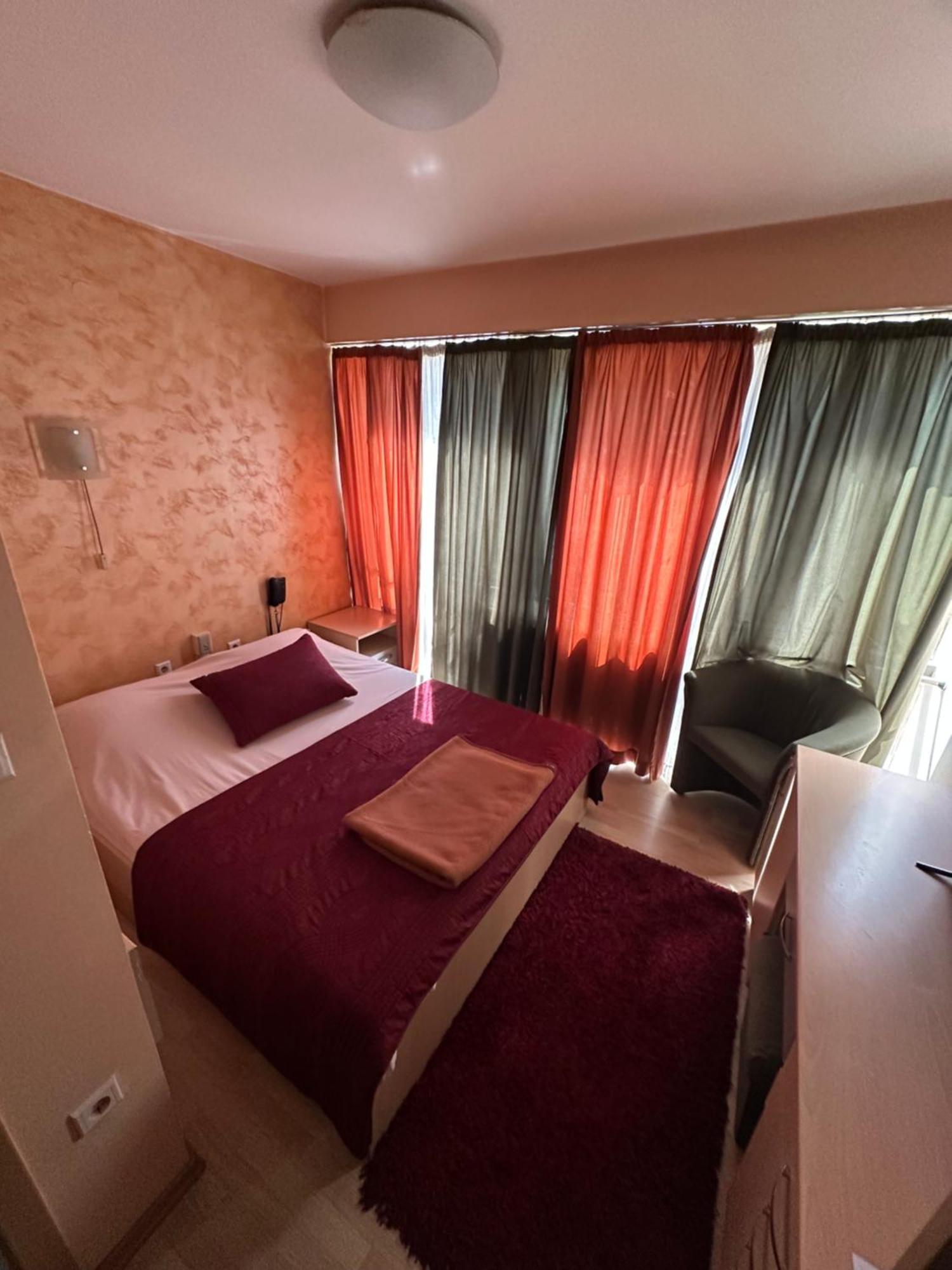 Hotel Brkic Sarajevo Airport - Free Parking Luaran gambar